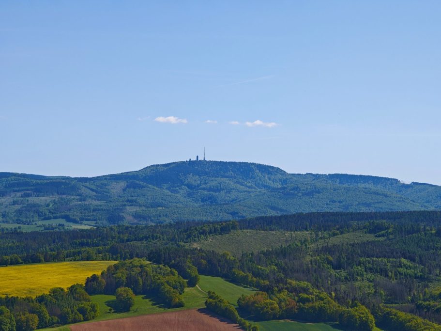 Blick vom Hörselsberg auf den Inselsberg