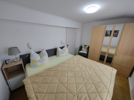 Schlafzimmer Ferienwohnung 3 Dachgeschoss